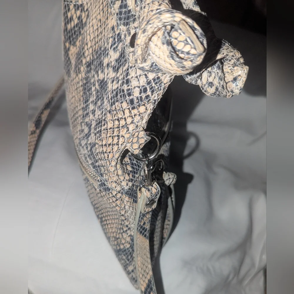 Pietro Alessandro Beige and Black Snakeskin Crossbody Bag